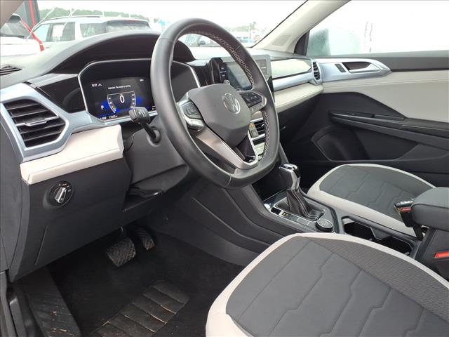 2025 Volkswagen Taos SE:1096U