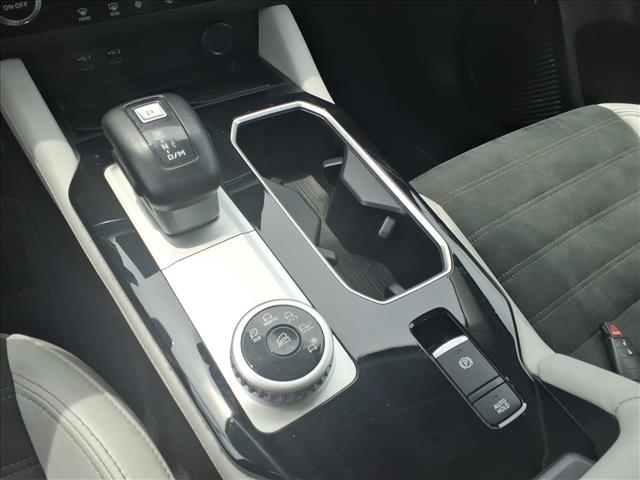 2025 Mitsubishi Outlander SE:1167U