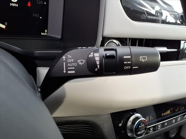 2025 Mitsubishi Outlander SE:2189M