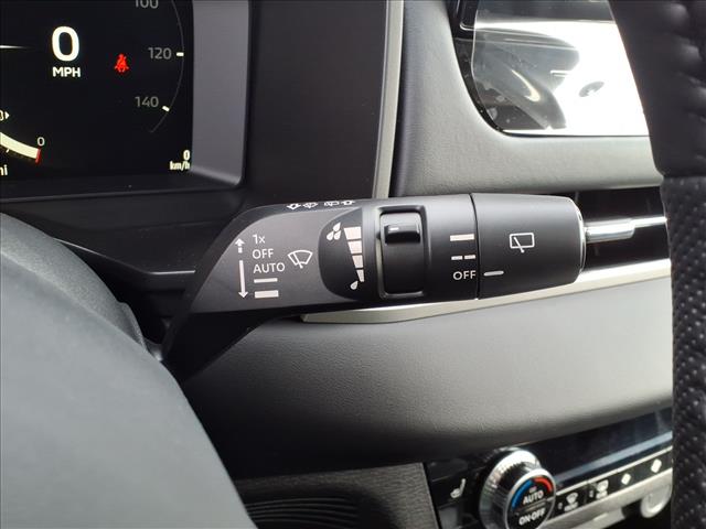 2025 Mitsubishi Outlander SE:2183M