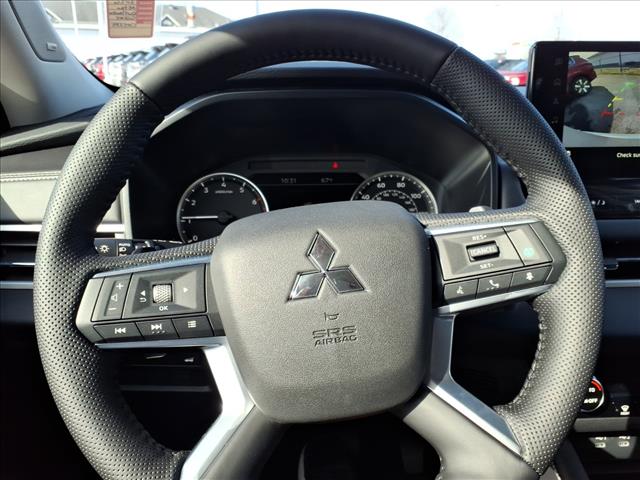 2026 Mitsubishi Outlander SE:1040N