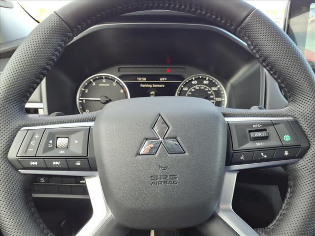 2026 Mitsubishi Outlander SE:1038N