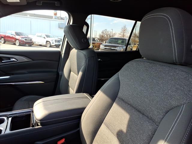 2024 Chevrolet Traverse FWD LS:1055U