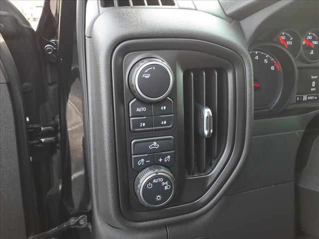 2022 Chevrolet Silverado 1500 Limited Custom Trail Boss:1022U