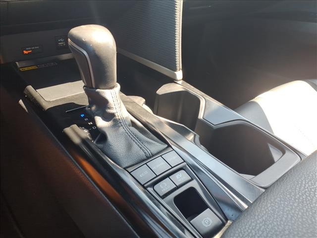 2025 Toyota Camry SE:1302U