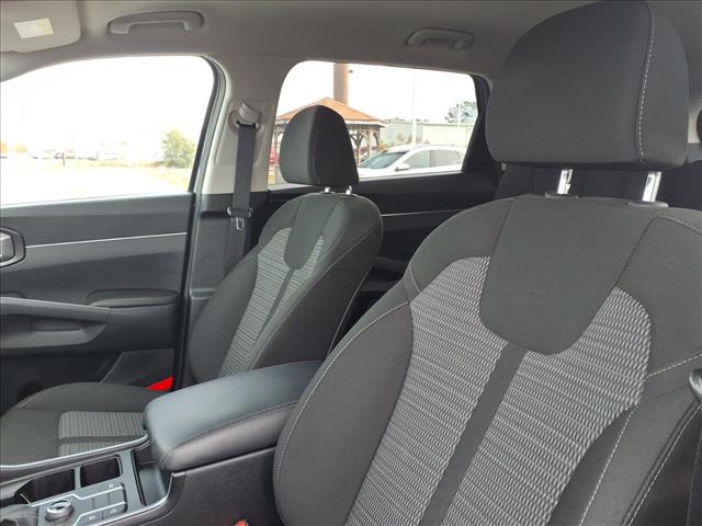 2022 Kia Sorento LX:16914T
