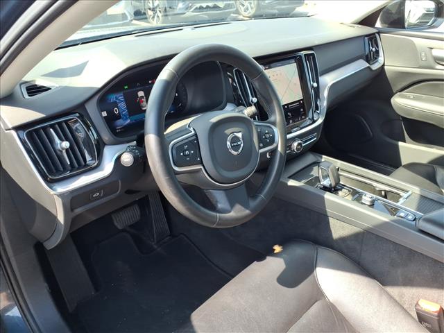2024 Volvo S60 Core Dark Theme:1141U
