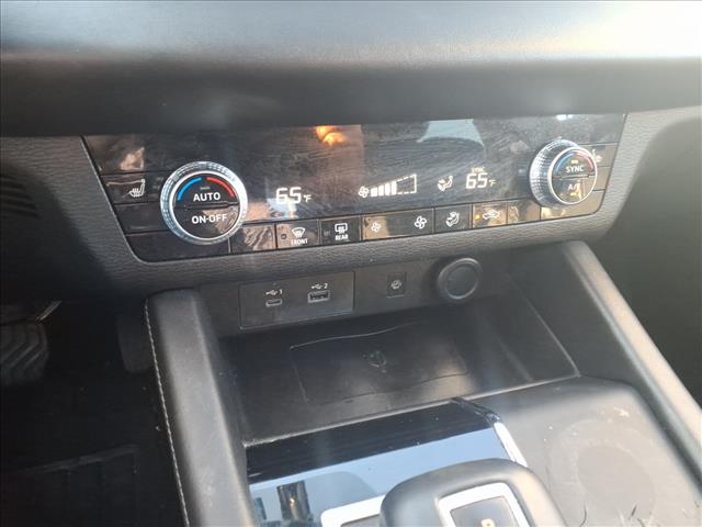 2022 Mitsubishi Outlander SE:1071NA