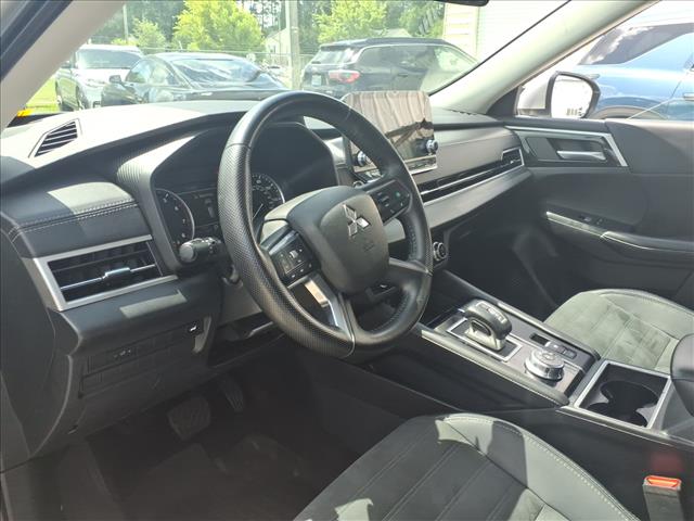 2024 Mitsubishi Outlander SE:1171U