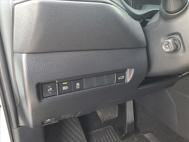 2023 Toyota Venza LE:1147U