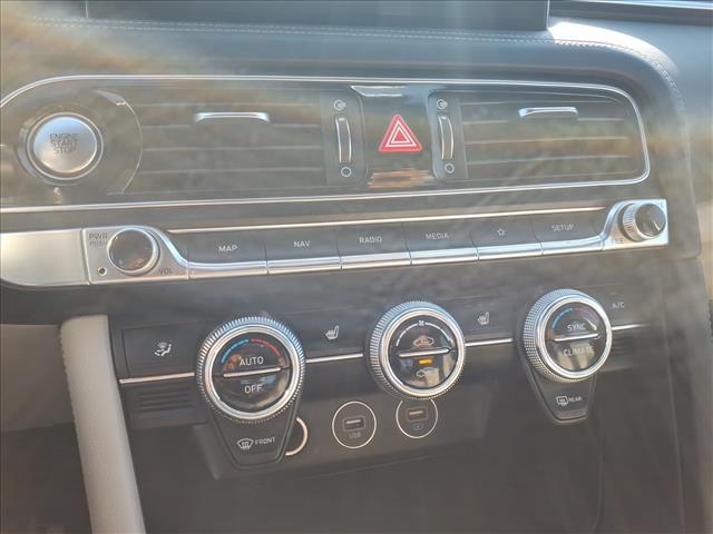 2022 Genesis G70 2.0T:1039U