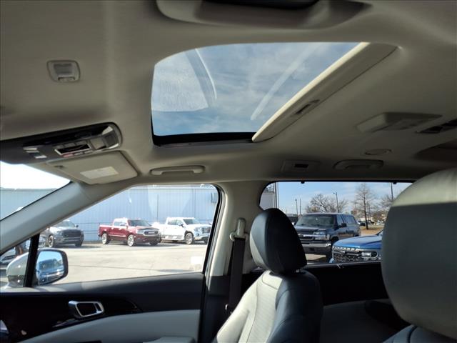 2023 Kia Carnival SX Prestige:1053U