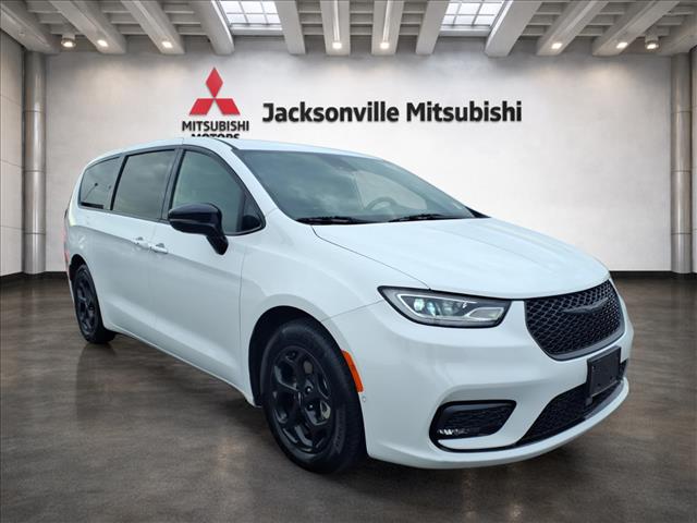 2024 Chrysler Pacifica Plug-In Hybrid Hybrid S Appearance Pkg  1046U