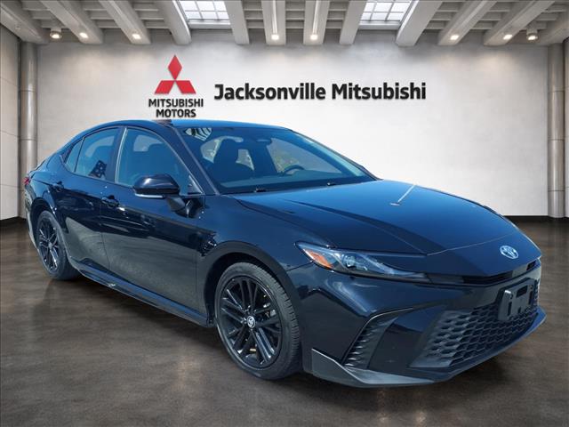 2025 Toyota Camry SE  1302U