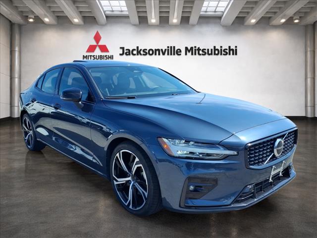 2024 Volvo S60 Core Dark Theme  1141U