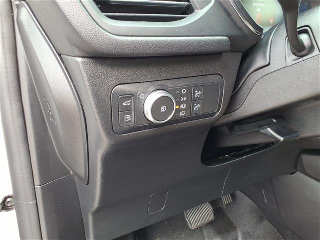 2022 Ford Escape Hybrid Titanium:1001U