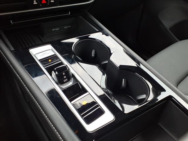 2025 Volkswagen Atlas Cross Sport 2.0T SE w/Technology:1105U