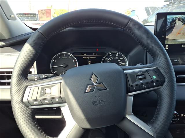 2026 Mitsubishi Outlander SE:1032N