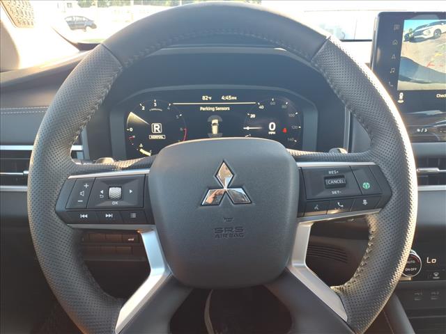 2026 Mitsubishi Outlander SE:1077N