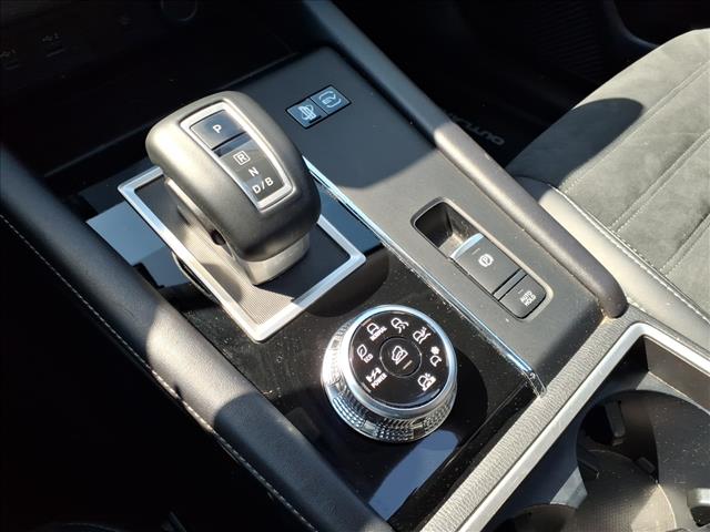 2024 Mitsubishi Outlander PHEV SE:1157U