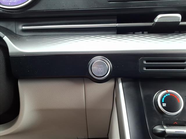 2024 Kia Carnival LX:1099U