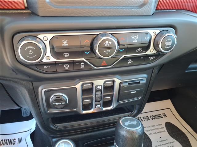 2020 Jeep Wrangler Unlimited Sahara:1048U