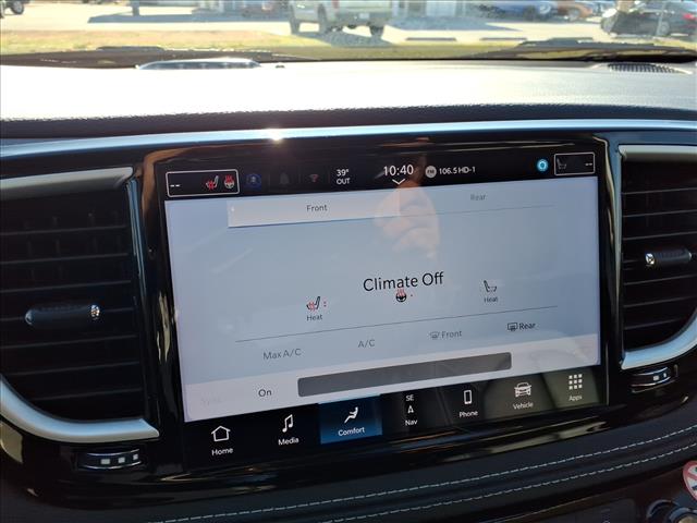 2024 Chrysler Pacifica Plug-In Hybrid Hybrid Select:1060U