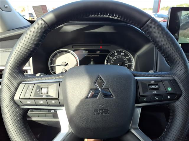 2026 Mitsubishi Outlander SE:1026N