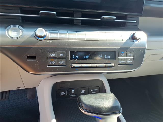 2025 Hyundai KONA SEL:1338U