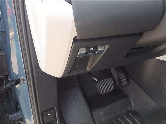 2025 Land Rover Defender S:1059U