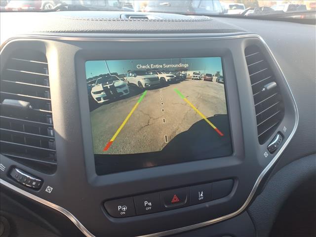 2023 Jeep Cherokee Altitude Lux:1081U