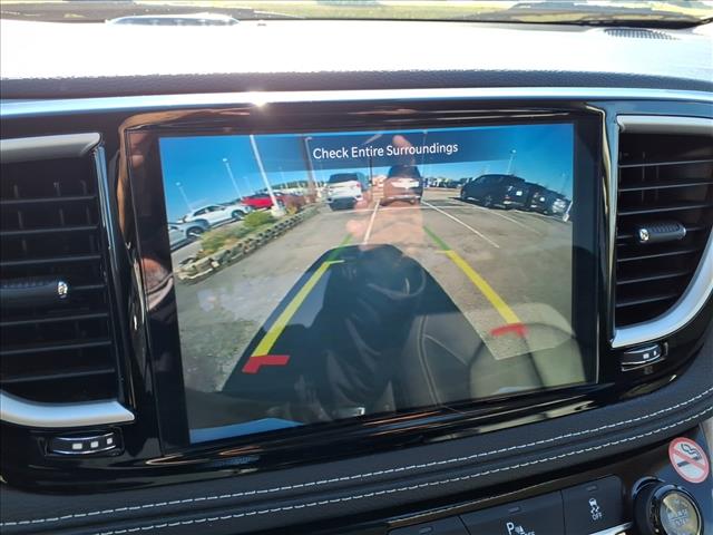 2024 Chrysler Pacifica Plug-In Hybrid Hybrid Select:1060U