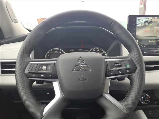 2026 Mitsubishi Outlander SE:1027N