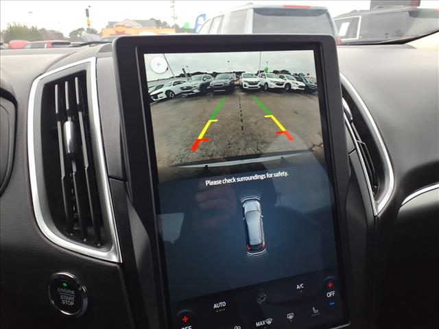 2024 Ford Edge Titanium:1031U