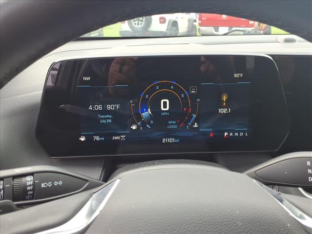 2025 Chevrolet Equinox LT - Photo 24