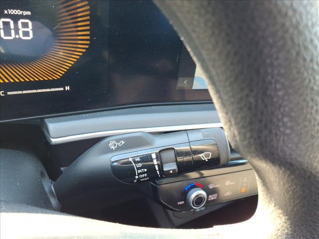 2025 Kia K5 LXS:1106U