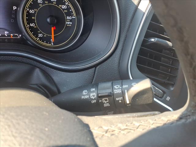 2023 Jeep Cherokee Altitude Lux:1081U