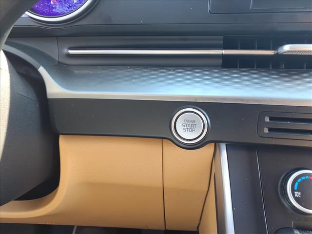 2022 Kia Carnival LXS:1086U