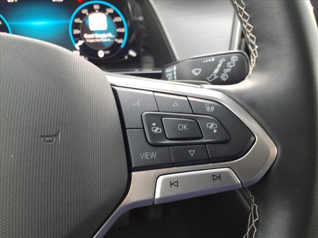 2025 Volkswagen Atlas Cross Sport 2.0T SE w/Technology:1105U