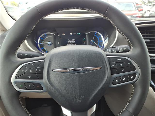 2024 Chrysler Pacifica Plug-In Hybrid Hybrid Select:1149U