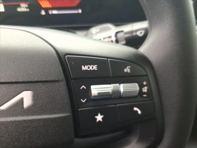 2025 Kia K4 LX:10905UA