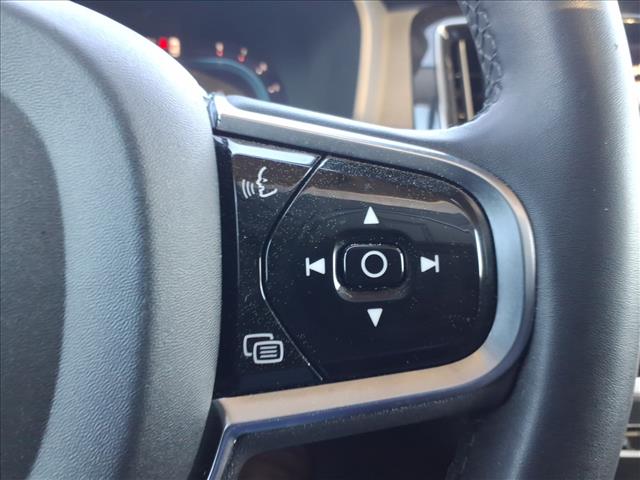 2024 Volvo S60 Plus Dark Theme:1102U