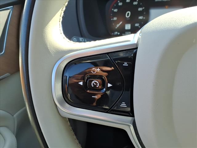 2022 Volvo XC90 Recharge Inscription Expression:1071U