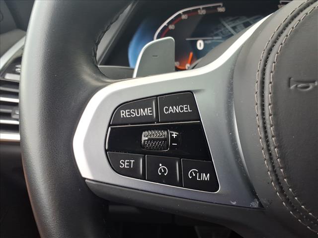 2022 BMW X5 sDrive40i:1017U