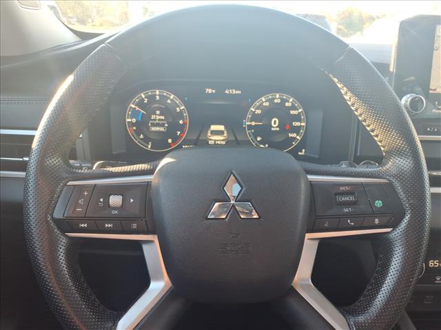 2022 Mitsubishi Outlander SE:1071NA