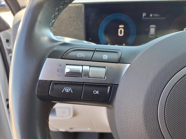 2025 Hyundai KONA SEL:1338U
