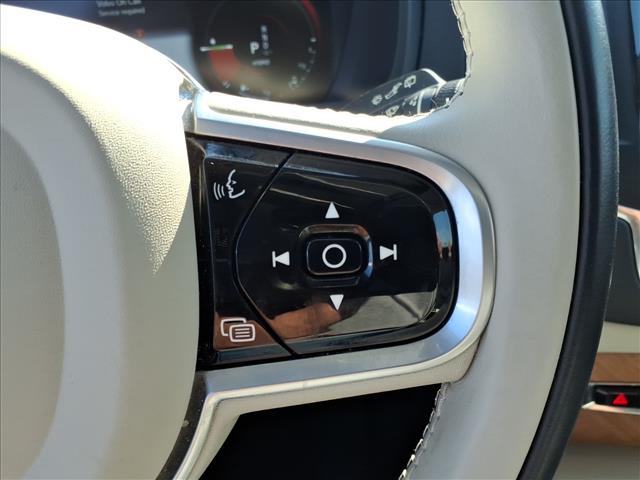 2022 Volvo XC90 Recharge Inscription Expression:1071U