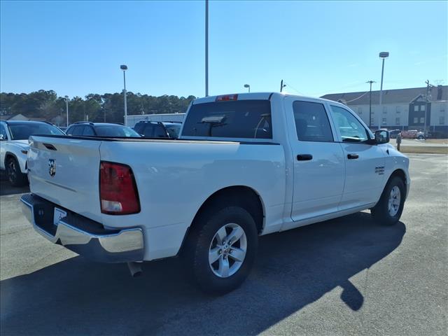 2022 RAM 1500 Classic SLT:1083U