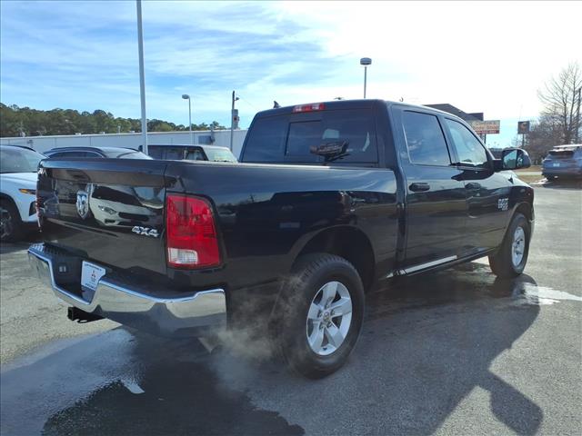 2023 RAM 1500 Classic SLT:1061U
