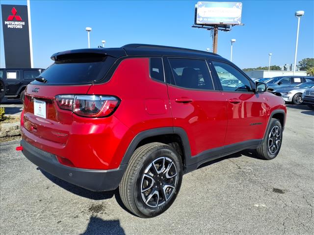 2024 Jeep Compass Trailhawk:1065U